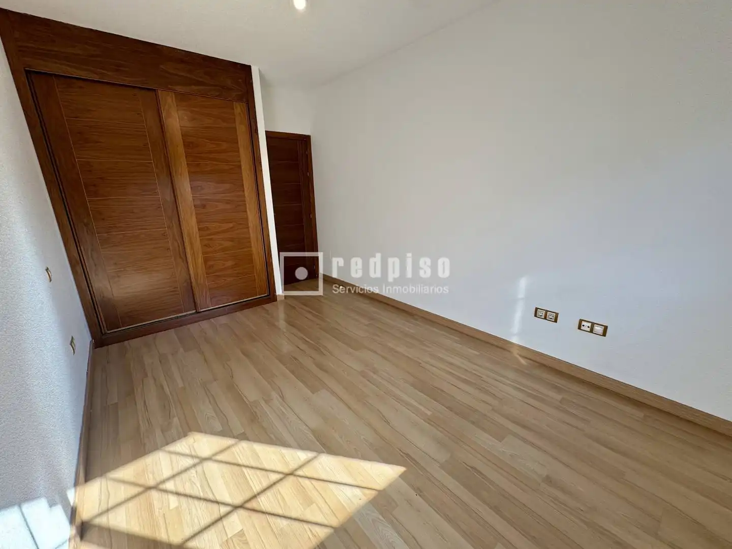 Dormitori de Apartament en venda en El Escorial amb Calefacció, Jardí privat i Terrassa