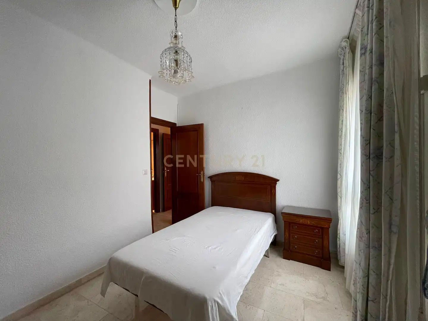 Bedroom of Apartments for rent in Granada  with Air Conditioner, Washing machine and Balcony