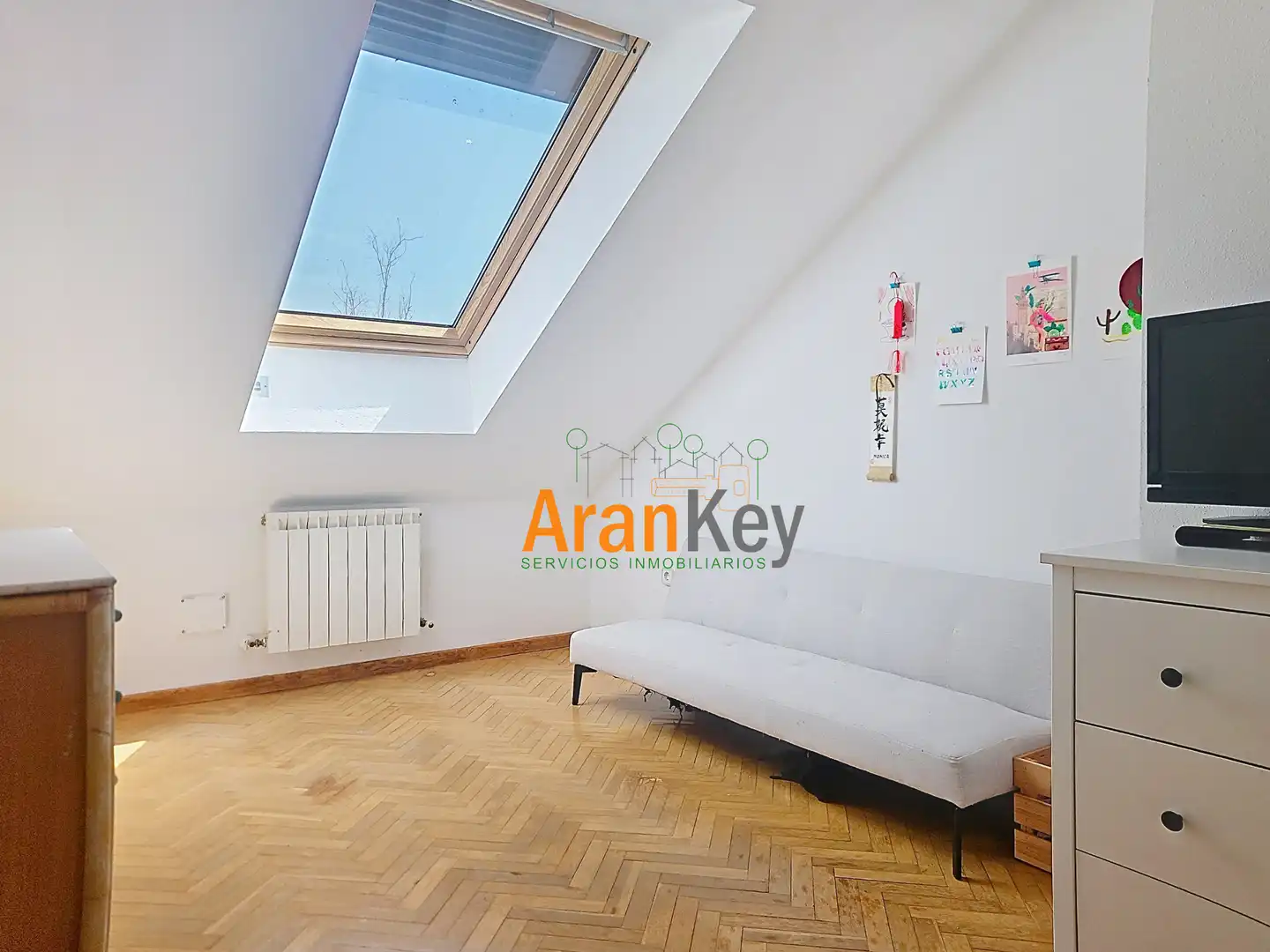 Flat for sale in Aranjuez  with Air Conditioner, Heating and Storage room
