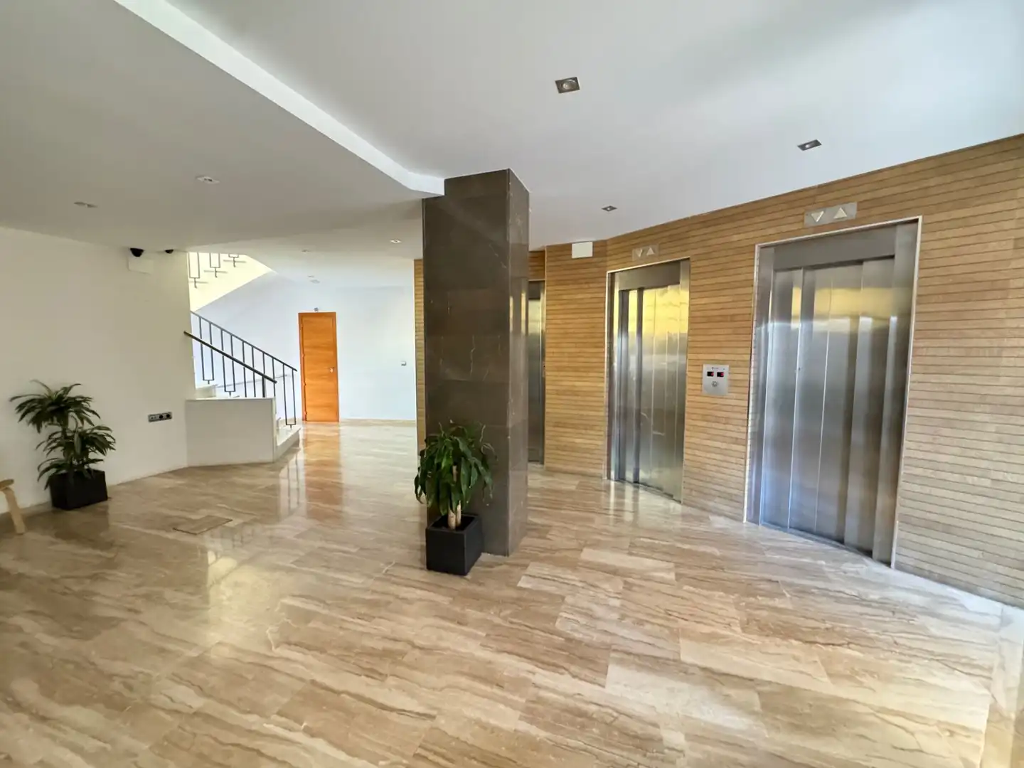 Wohnung zum Verkauf in Torrox mit Klimaanlage, Terrasse und Möbliert
