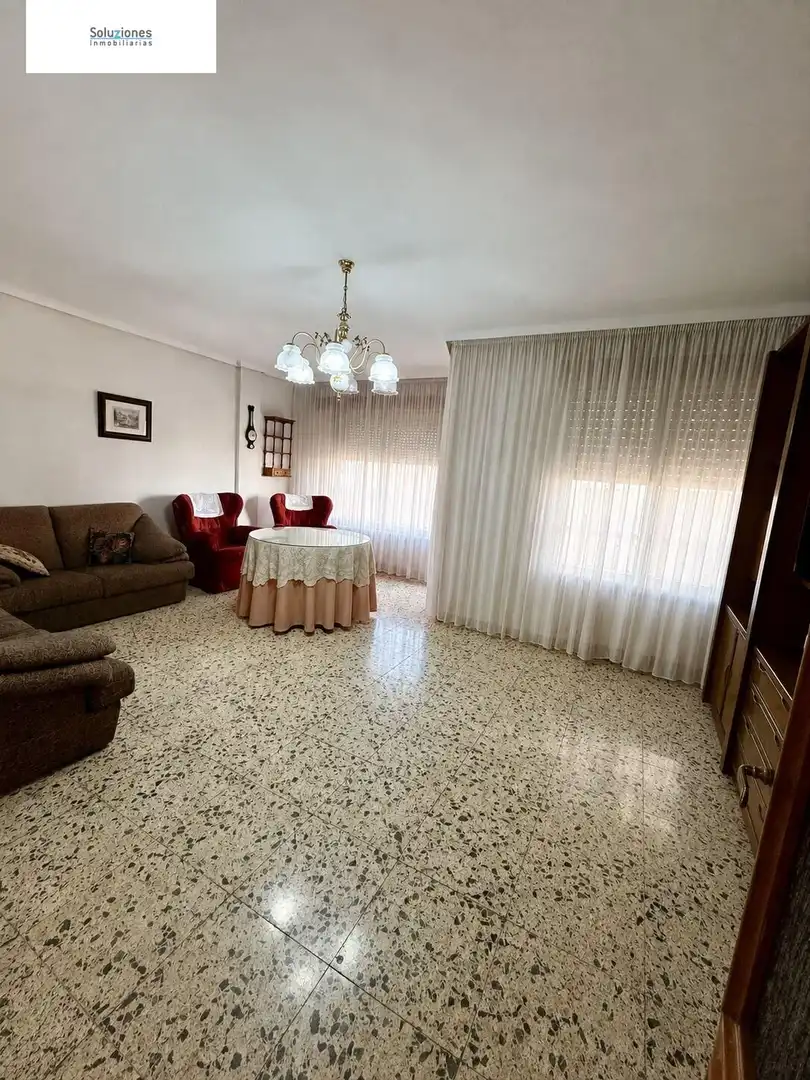 Living room of Flat for sale in Albacete  with Air Conditioner, Heating and Balcony