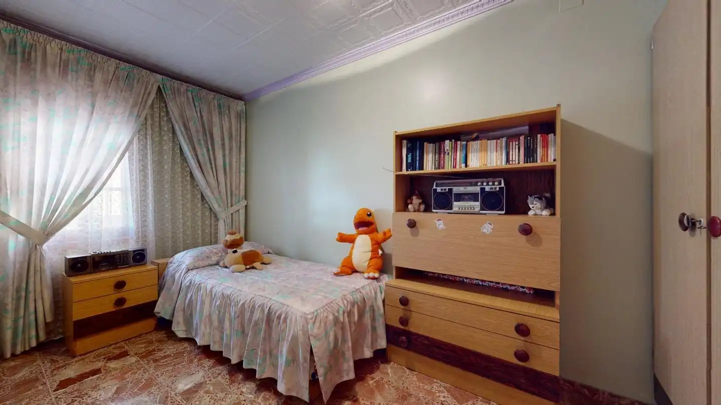Dormitori de Casa o xalet en venda en Viladecans amb Jardí privat i Terrassa