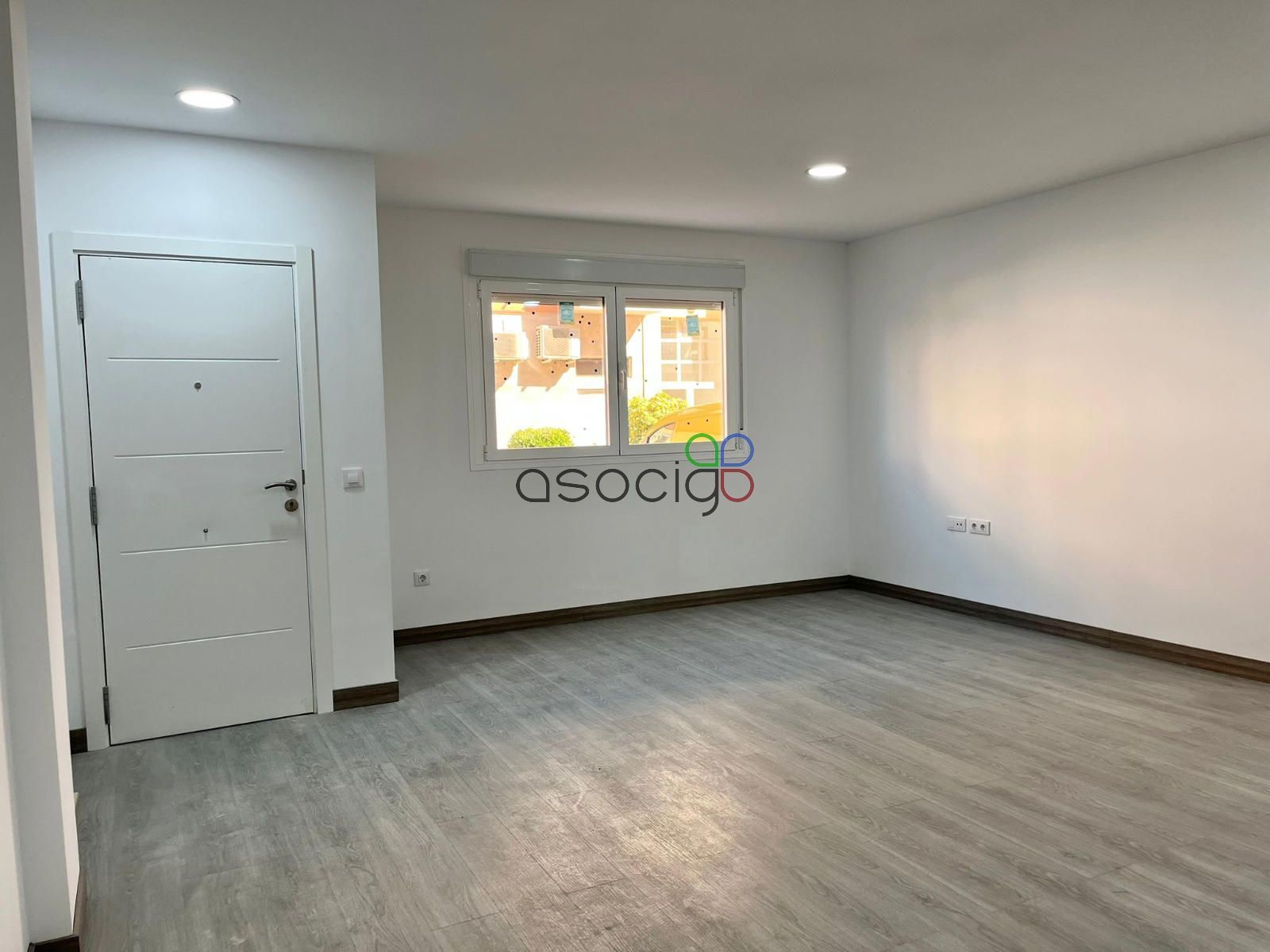 Bedroom of Flat for sale in Cabanillas del Campo  with Air Conditioner and Heating