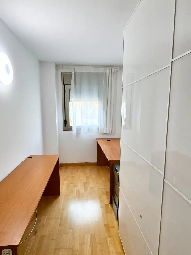 Bedroom of Flat for rent in Badalona  with Air Conditioner, Heating and Parquet flooring