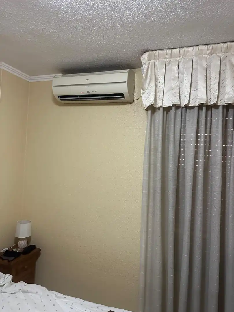 Habitación de Piso en venta en Alicante / Alacant con Aire acondicionado, Calefacción y Terraza