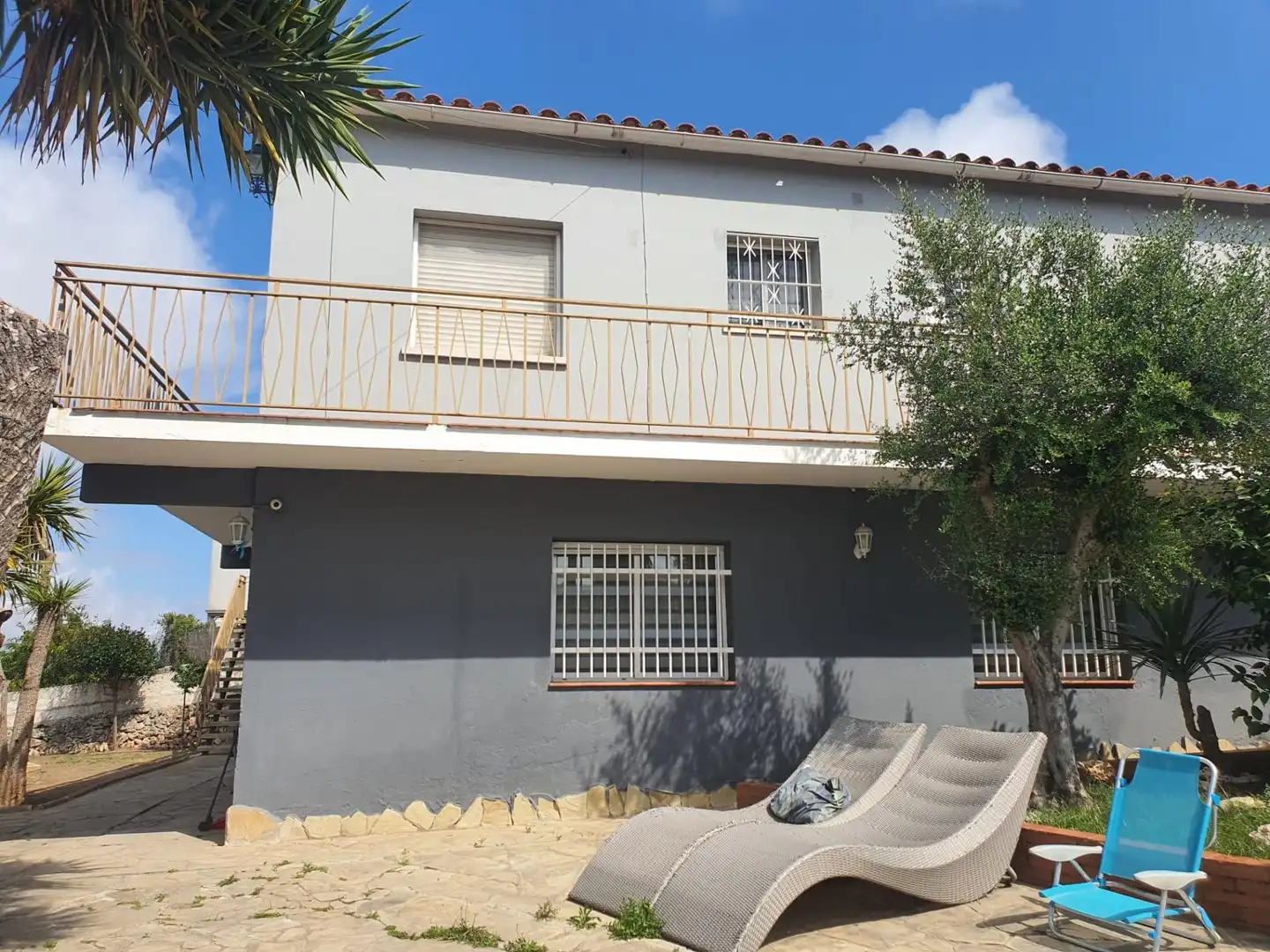 Vista exterior de Casa o chalet en venta en Vilanova i la Geltrú con Terraza