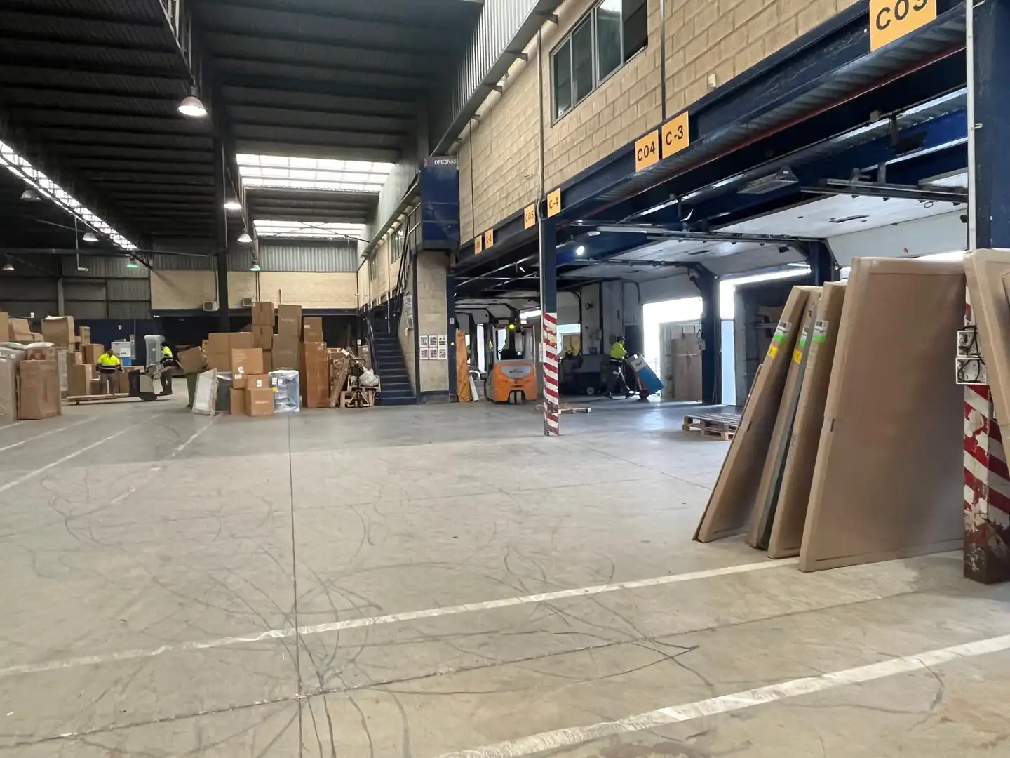 Nau industrial de lloguer en Castellbisbal amb Calefacció i Alarma