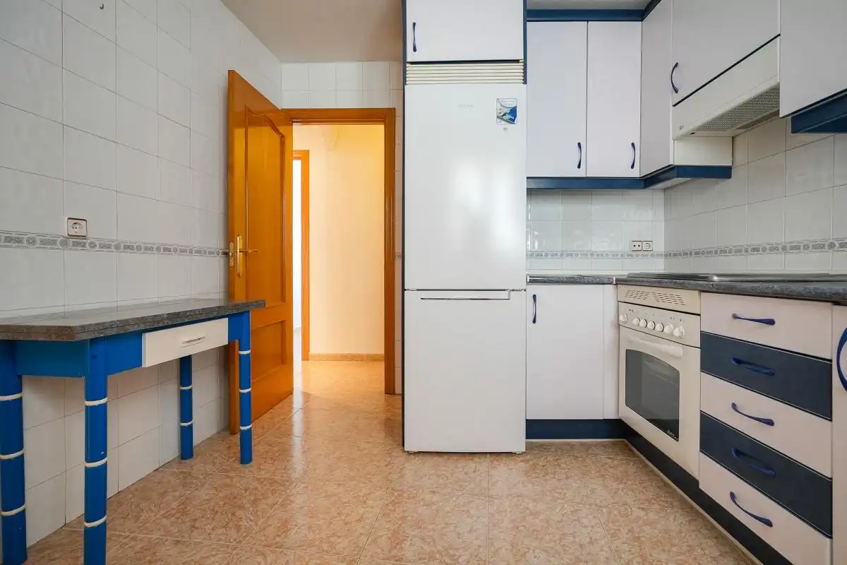 Kitchen of Flat for sale in Illescas  with Air Conditioner, Heating and Furnished