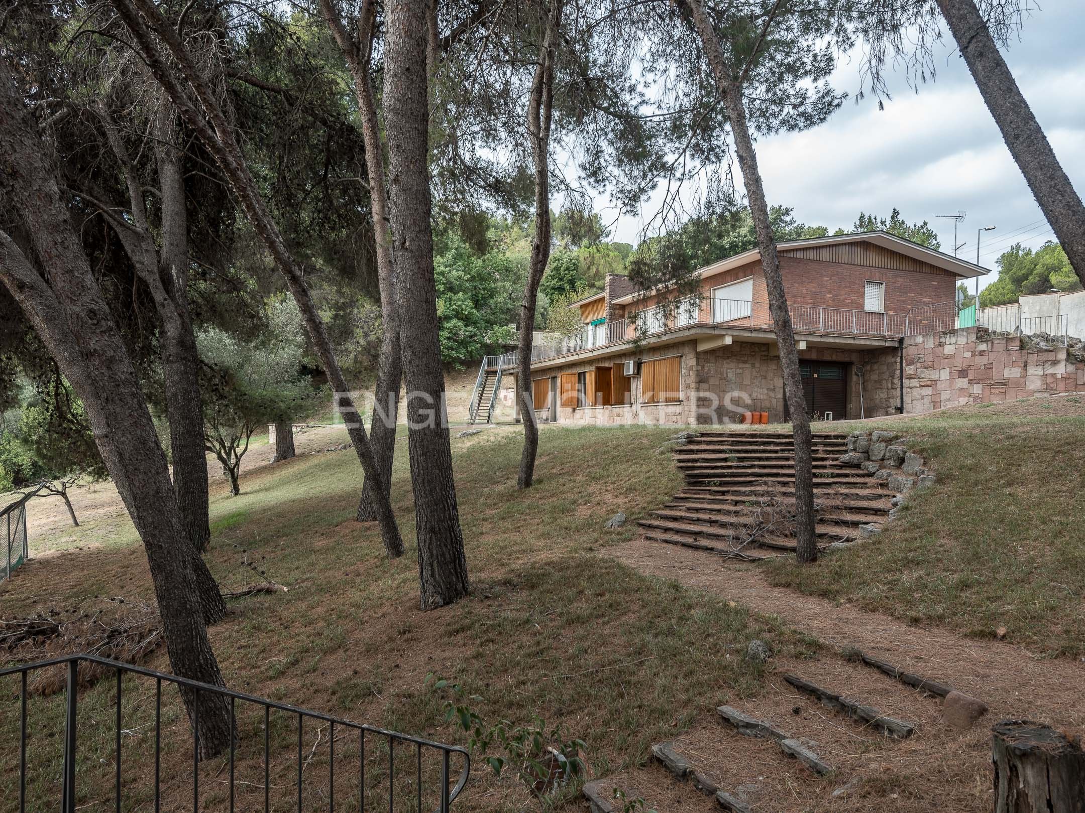 Jardí de Finca rústica en venda en Granollers amb Aire condicionat, Calefacció i Jardí privat