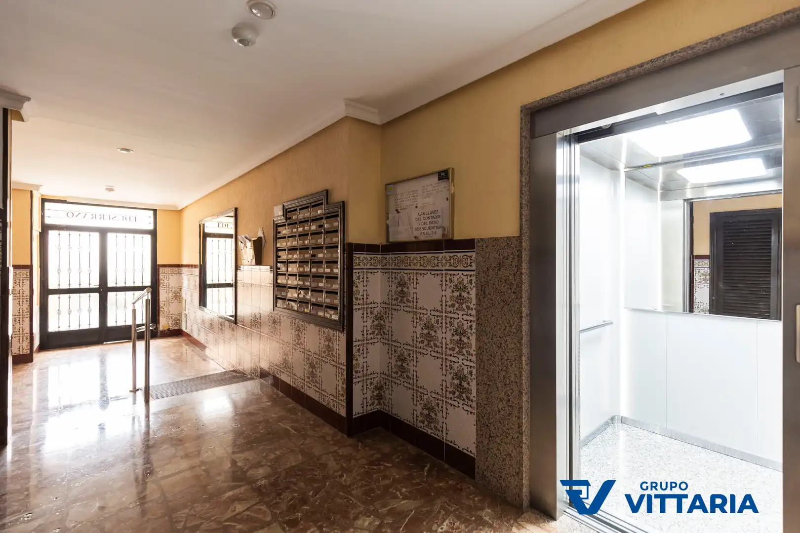Piso en venta en Almería con Amueblado