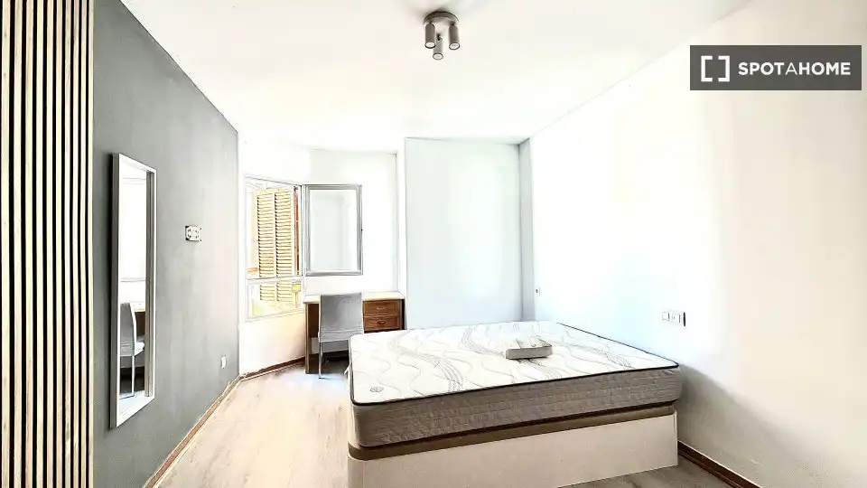 Habitación de Piso para compartir en  Palma de Mallorca con Aire acondicionado, Calefacción y Amueblado