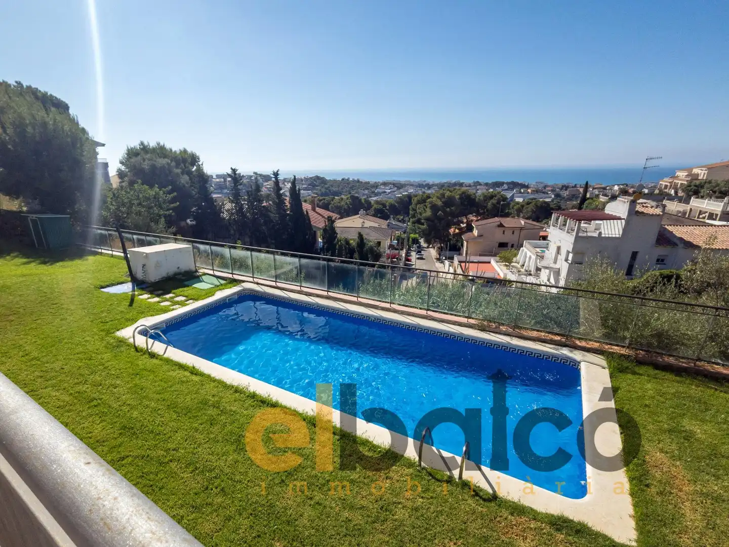 Piscina de Casa adosada en venda en Calafell amb Calefacció, Jardí privat i Parquet
