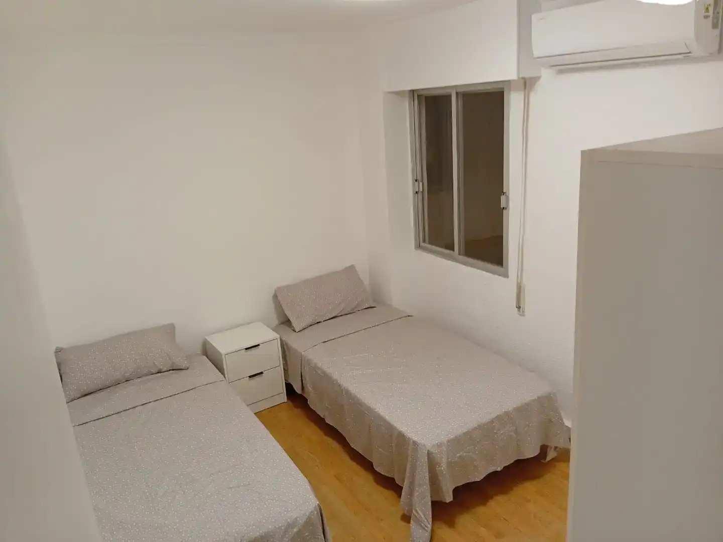 Schlafzimmer von Wohnung zur Miete in San Pedro del Pinatar mit Klimaanlage und Möbliert