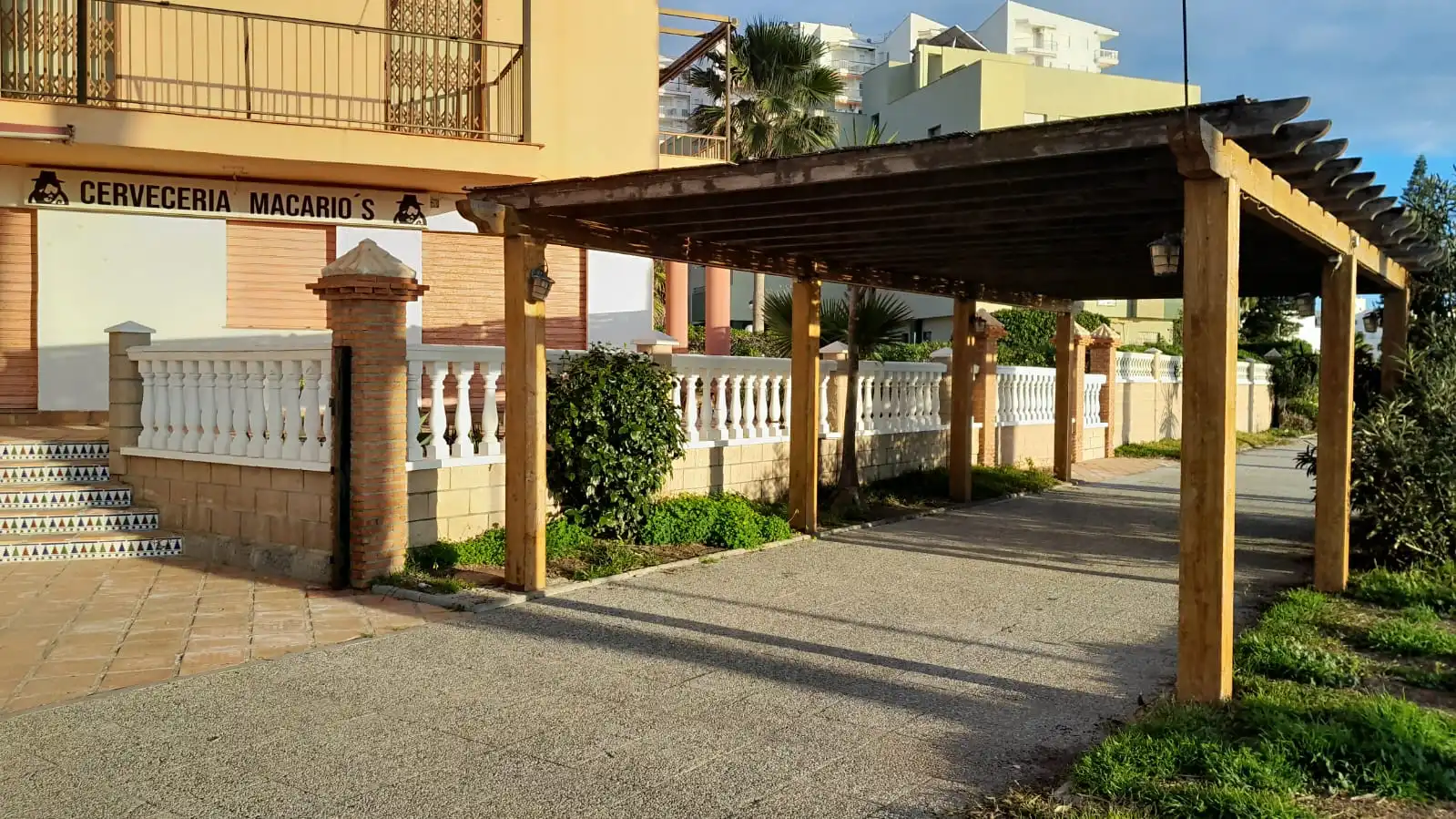 Exterior view of Commercial properties for sale in Salobreña  with Furnished