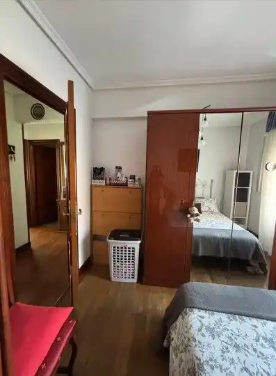 Bedroom of Flat for sale in Etxebarri  with Heating and Storage room