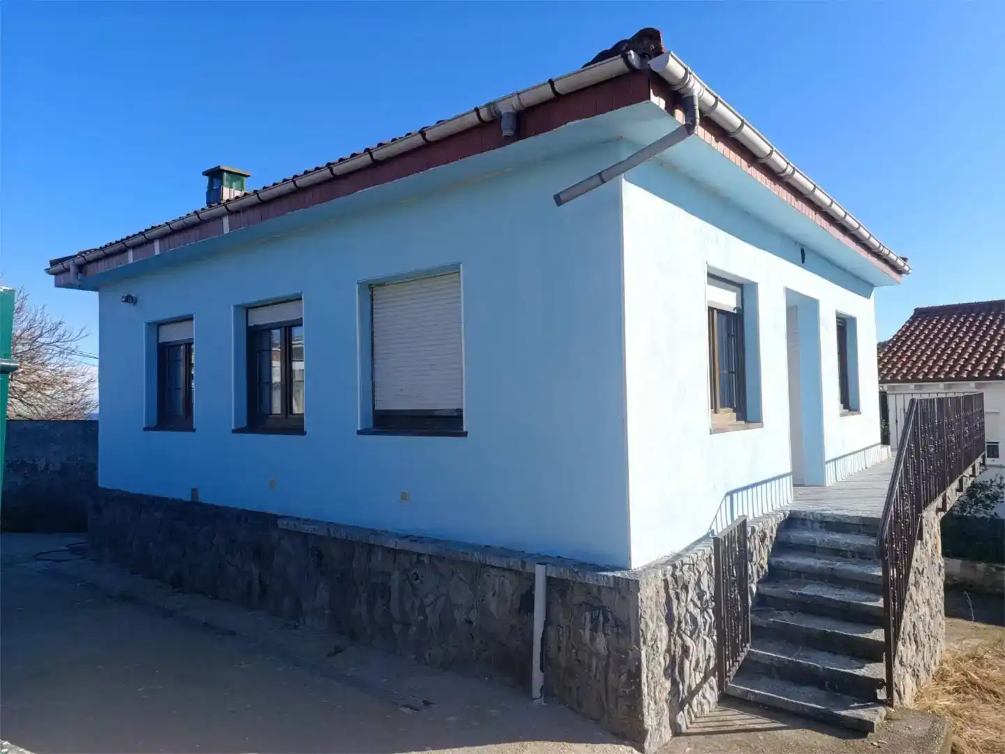 Vista exterior de Pis en venda en Gozón amb Traster i Balcó