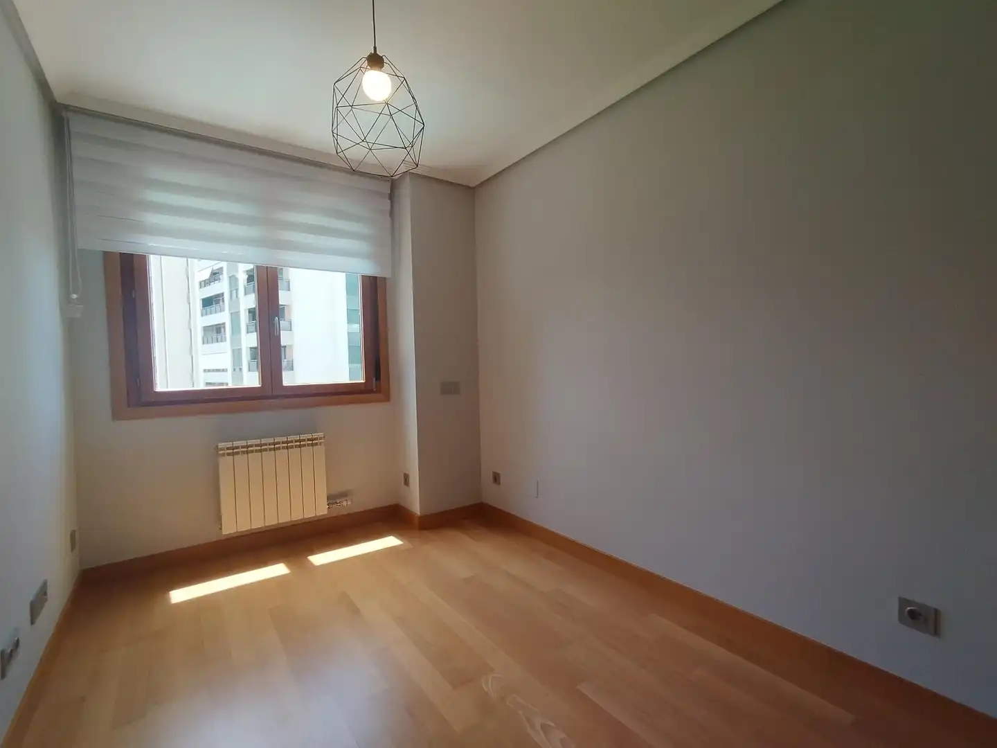 Habitación de Piso de alquiler en Valladolid con Calefacción, Parquet y Amueblado