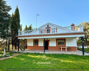 Exterior view of House or chalet for sale in  Córdoba Capital  with Heating, Private garden and Terrace