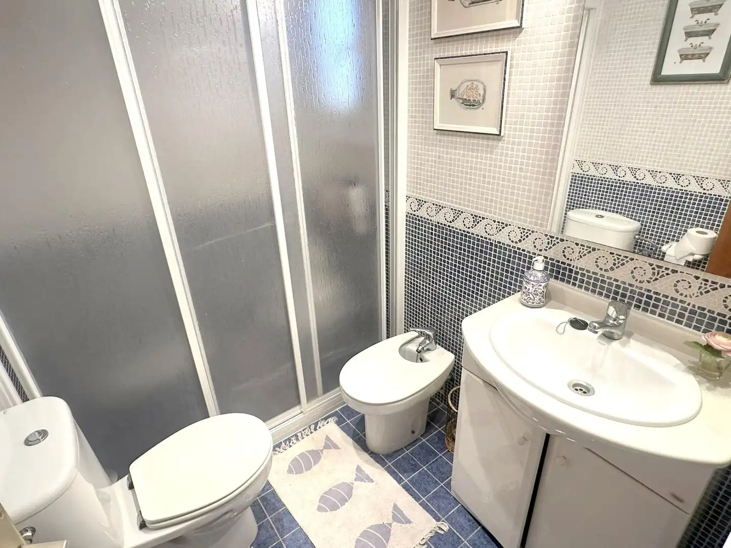 Badezimmer von Wohnung zum Verkauf in Calafell mit Klimaanlage, Heizung und Terrasse