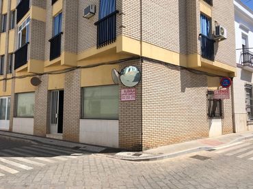Local comercial en venda a Villafranca de los Barros