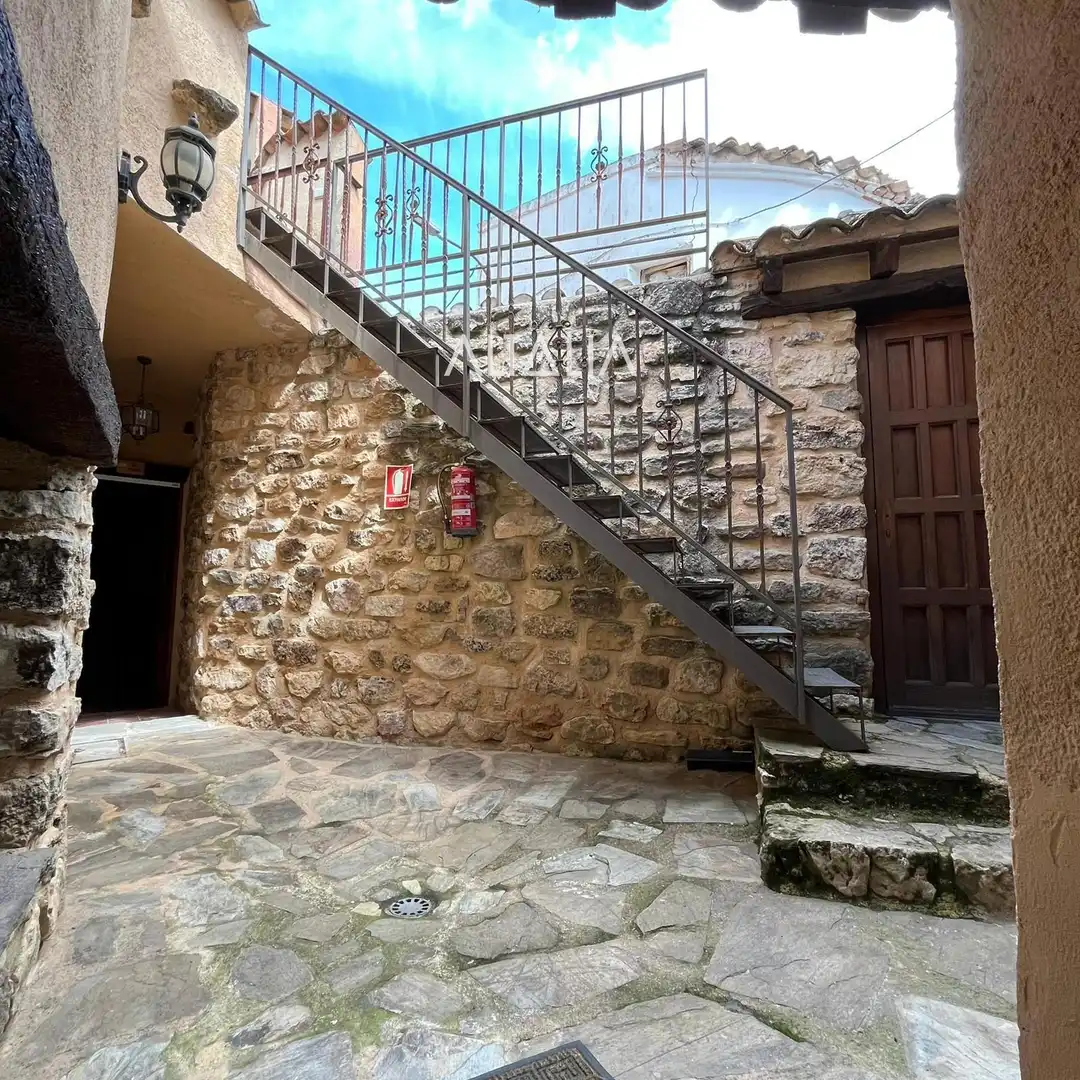 Vista exterior de Casa o chalet en venta en Villar de Olalla con Terraza y Amueblado