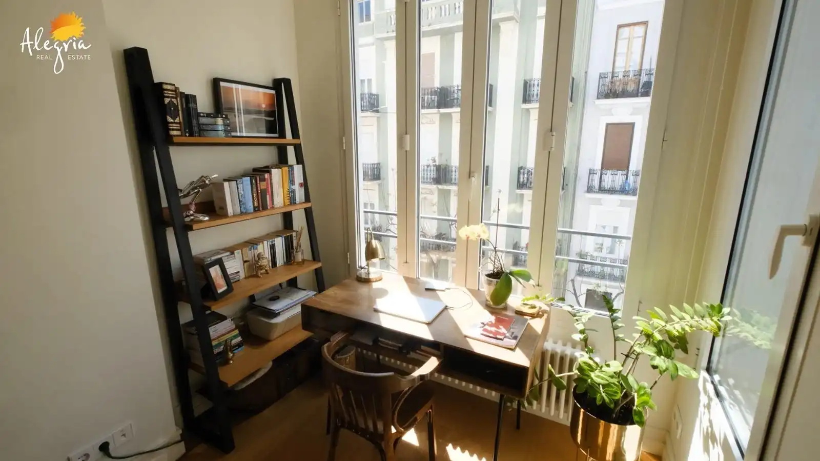 Terrassa de Apartament en venda en Valencia amb Aire condicionat, Calefacció i Parquet
