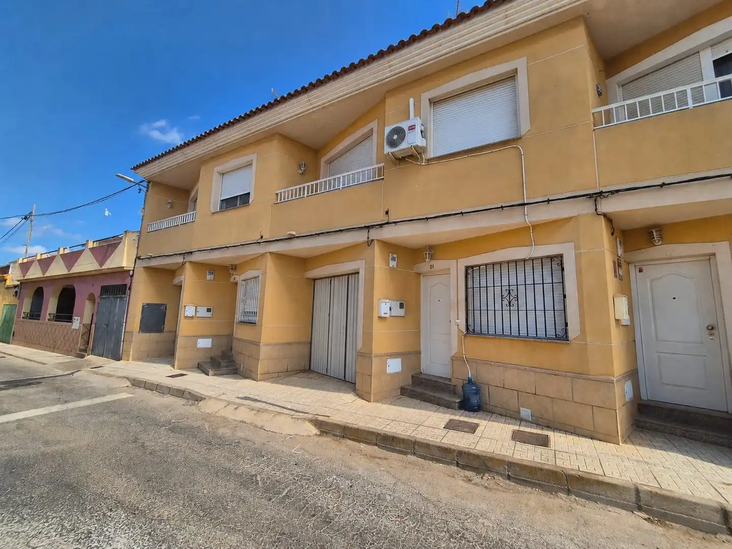 Vista exterior de Dúplex en venda en La Unión amb Aire condicionat i Balcó