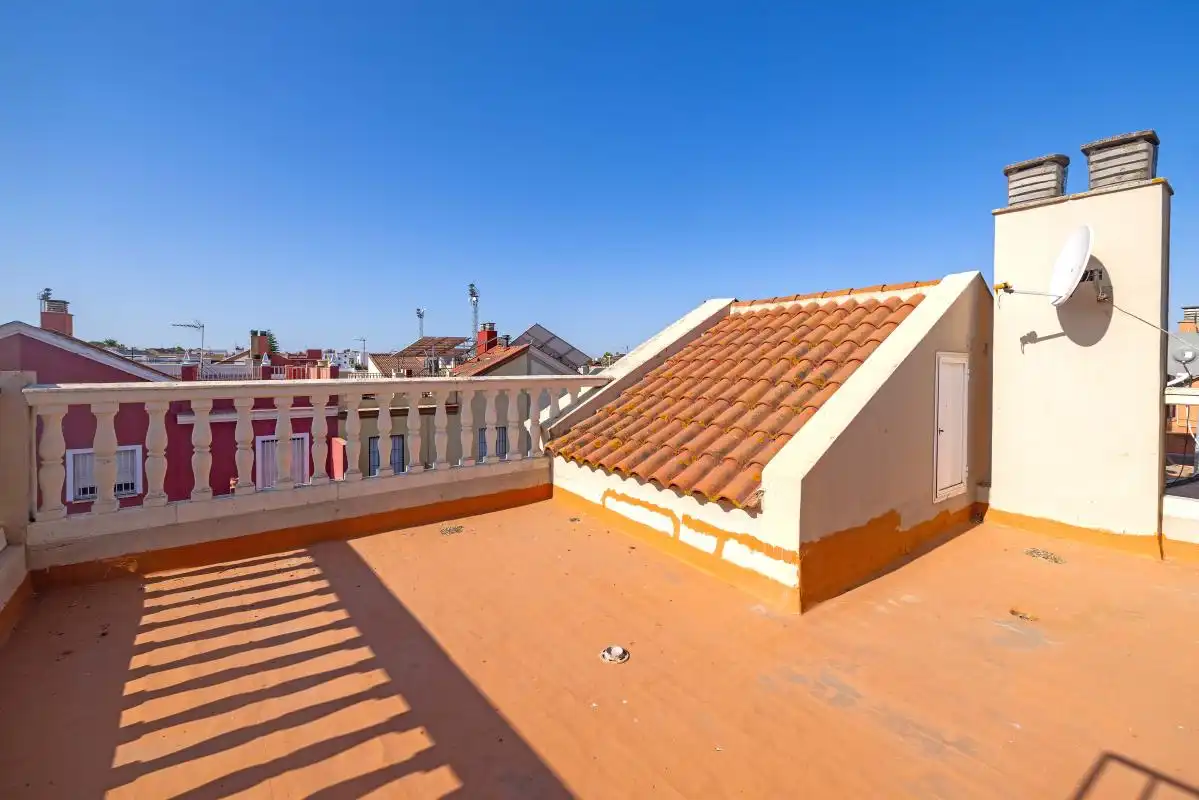 Terraza de Casa adosada en venta en Valencina de la Concepción con Aire acondicionado, Calefacción y Terraza