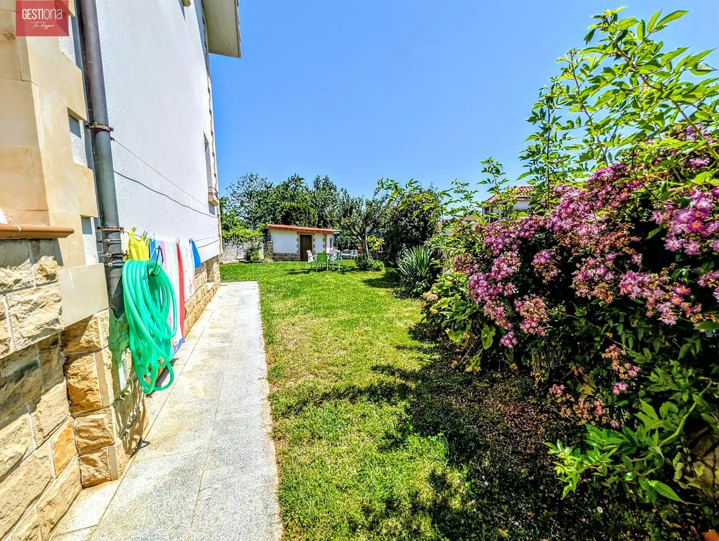 Jardín de Casa adosada en venta en Arnuero con Calefacción, Jardín privado y Terraza