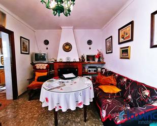 Sala d'estar de Casa o xalet en venda en Sierra de Yeguas