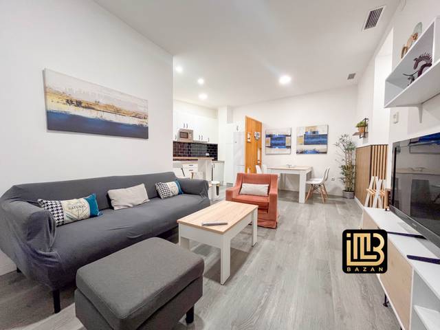 Piso en Alquiler en Calle Carretería en Centro Histórico