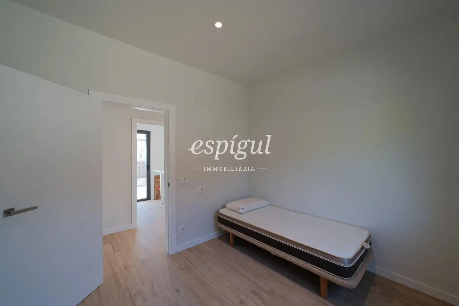 Bedroom of Houses for sale in Banyoles  with Heating, Private garden and Oven
