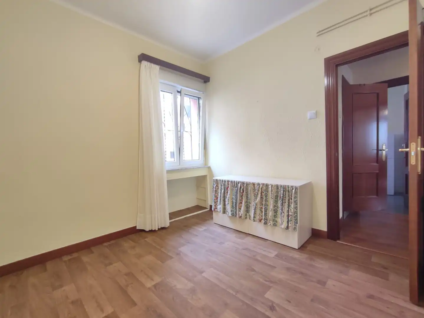 Habitación de Piso de alquiler en Gijón  con Calefacción