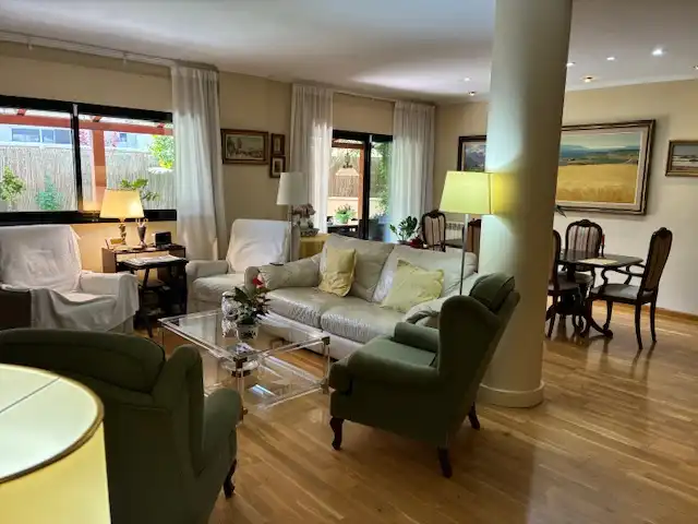 Living room of Flat for sale in Sant Feliu de Llobregat  with Air Conditioner, Heating and Private garden