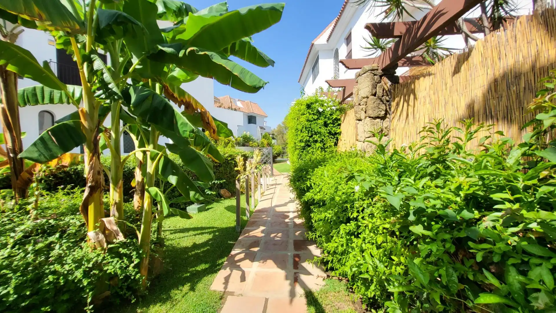 Apartamento con piscina en venta en Milla de Oro, imagen 44