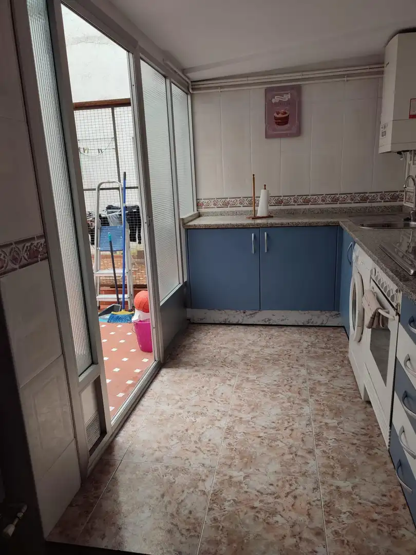 Appartamento con terrazza in affitto a Centro, imagen 18