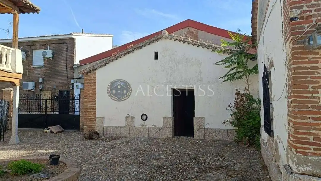 Exterior view of Houses for sale in Méntrida  with Heating, Storage room and Furnished