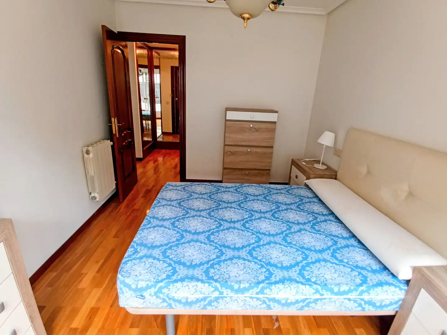 Habitación de Piso de alquiler en Gijón  con Calefacción, Amueblado y Horno