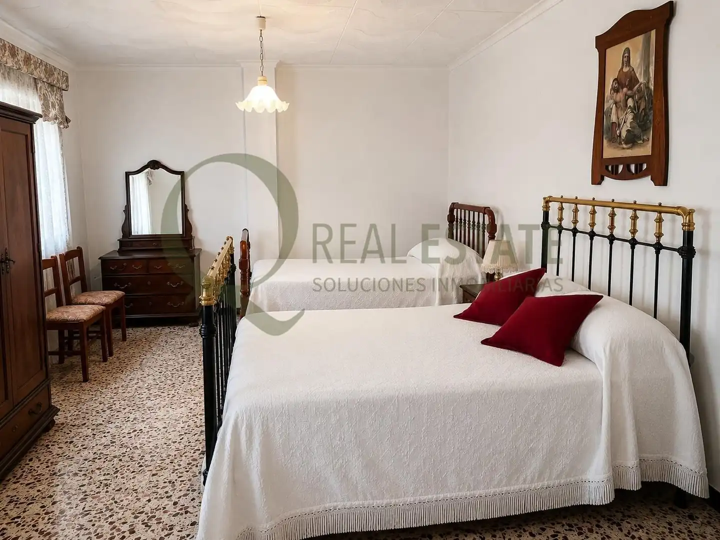 Habitación de Casa o chalet en venta en Villena con Jardín privado, Piscina y Amueblado