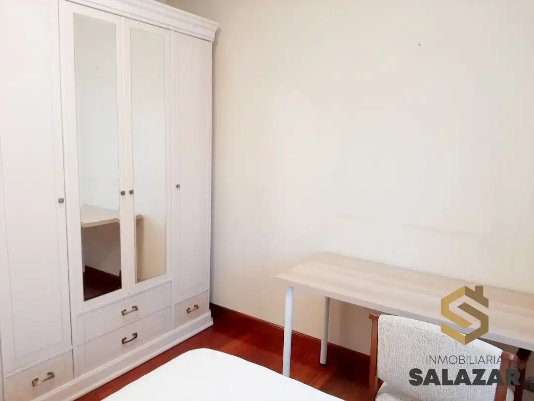 Habitación de Piso de alquiler en Bilbao  con Calefacción