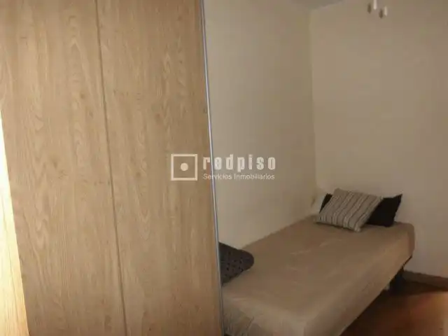 Bedroom of Flat for rent in Sevilla  with Air Conditioner, Terrace and Storage room