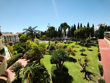 Appartement compact avec piscine à vendre à Calle Decano José Gómez Rando 2