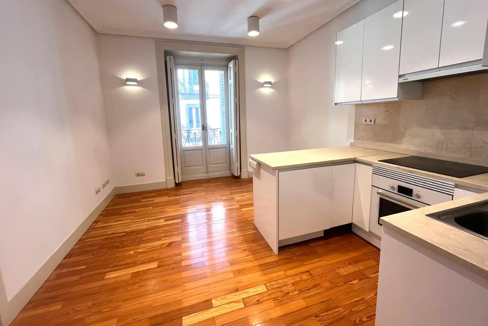 Cocina de Piso de alquiler en Madrid con Aire acondicionado, Calefacción y Parquet