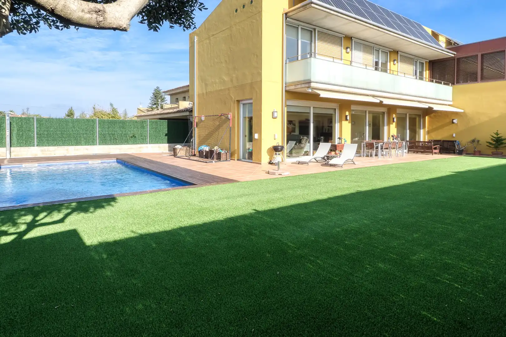 Piscina de Casa o xalet en venda en Borrassà amb Aire condicionat, Calefacció i Jardí privat