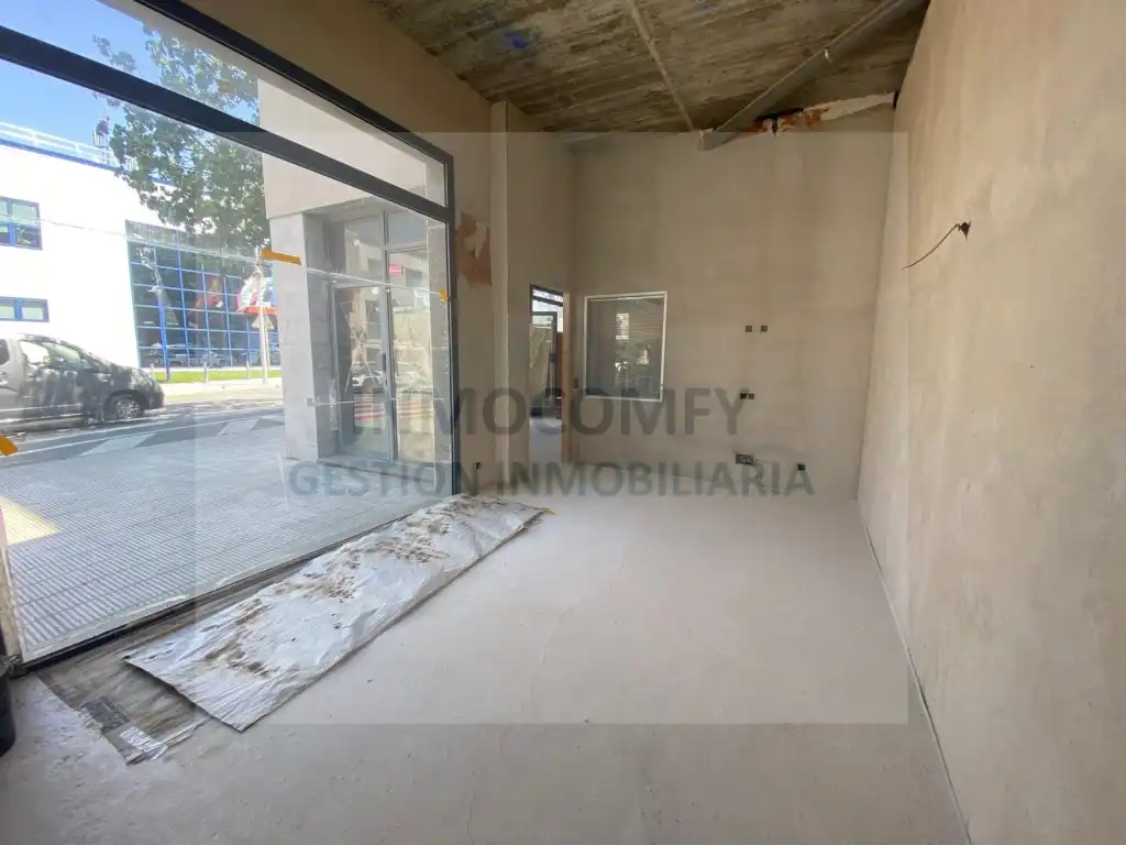 Local commercial à vendre à Avenida Josep Irla, imagen 10