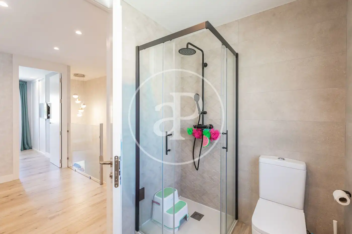 Badezimmer von Haus oder Chalet zum Verkauf in Pozuelo de Alarcón mit Klimaanlage, Heizung und Privatgarten