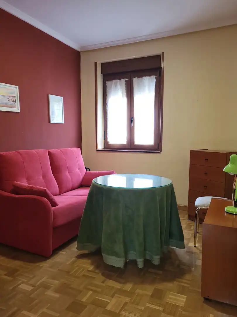 Sala d'estar de Pis en venda en Ávila amb Calefacció, Traster i Moblat