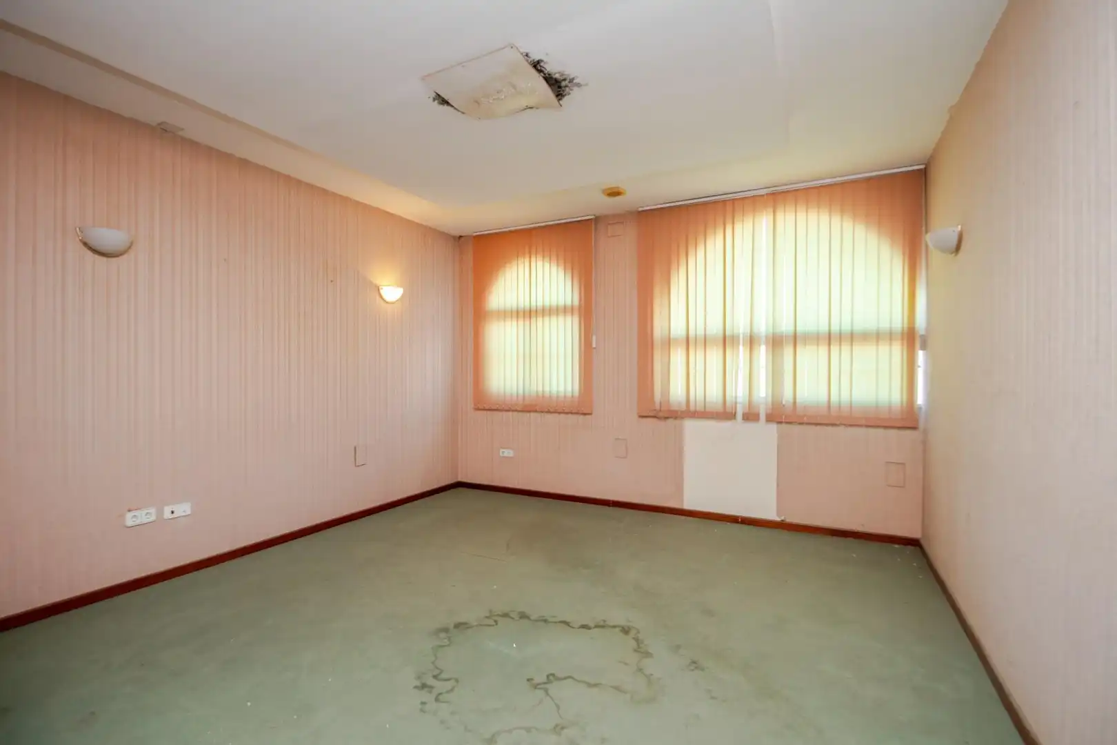 Edificio en venta en Mairena del Aljarafe