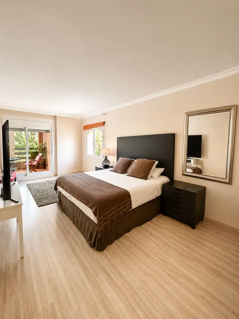 Flat with lift for sale in San Pedro de Alcántara, imagen 11