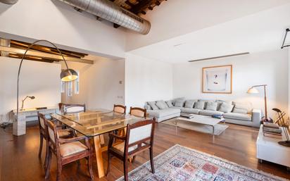 Living room of Flat for sale in  Barcelona Capital  with Air Conditioner, Heating and Parquet flooring